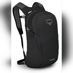 NWT Osprey Daylite Pack in Black